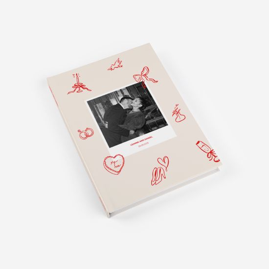 Álbum Love in a Polaroid 3